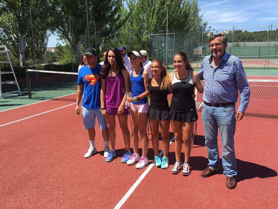 Campeonas de Madrid por equipos en categoría infantil Campeonas de Madrid por equipos en categoría infantil