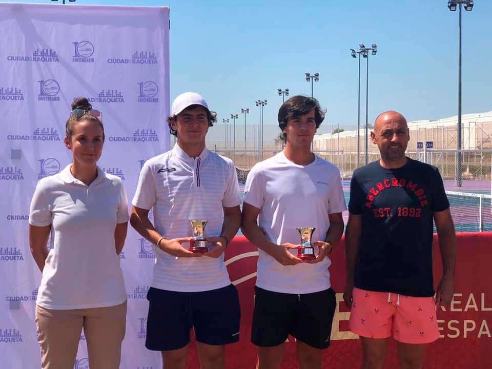 Gran semana de nuestros jugadores en el campeonato de España Junior de tenis Gran semana de nuestros jugadores en el campeonato de España Junior de tenis