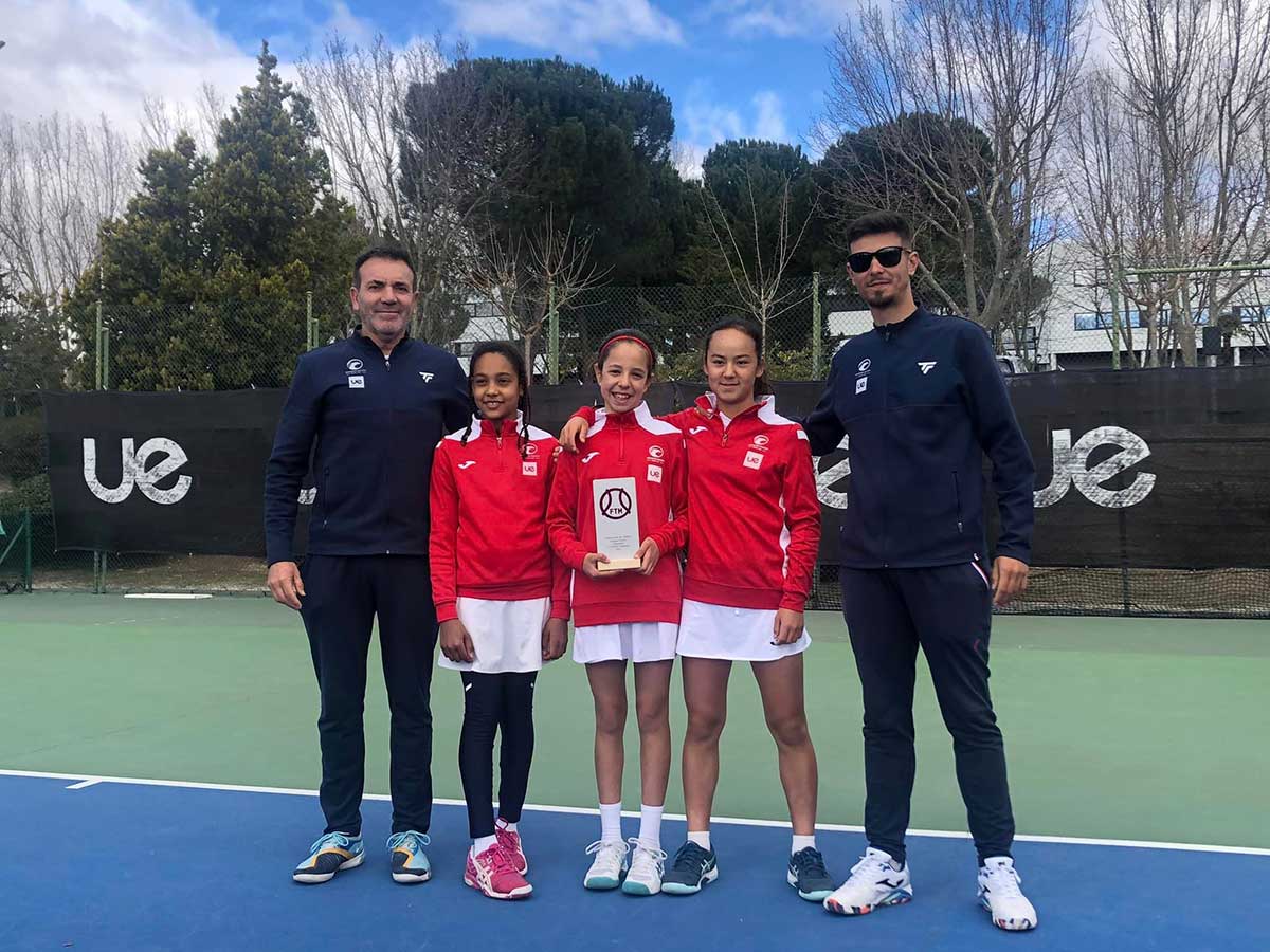 Nuestro equipo masculino absoluto, finalista en 1ª división del CM por equipos El equipo alevín femenino campeón de Madrid en 1 división