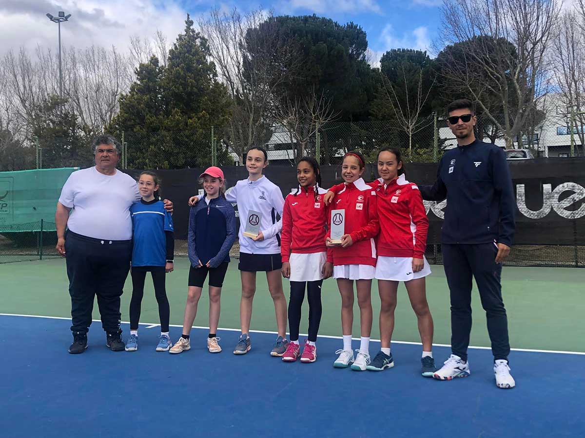 Nuestro equipo masculino absoluto, finalista en 1ª división del CM por equipos El equipo alevín femenino campeón de Madrid en 1 división